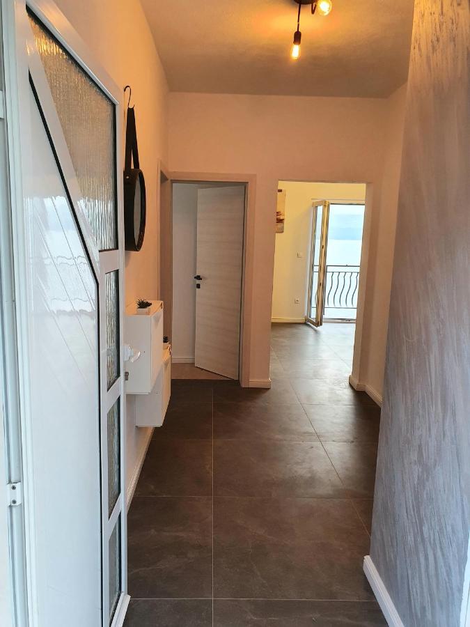Apartment Zadoda Omiš Exterior foto