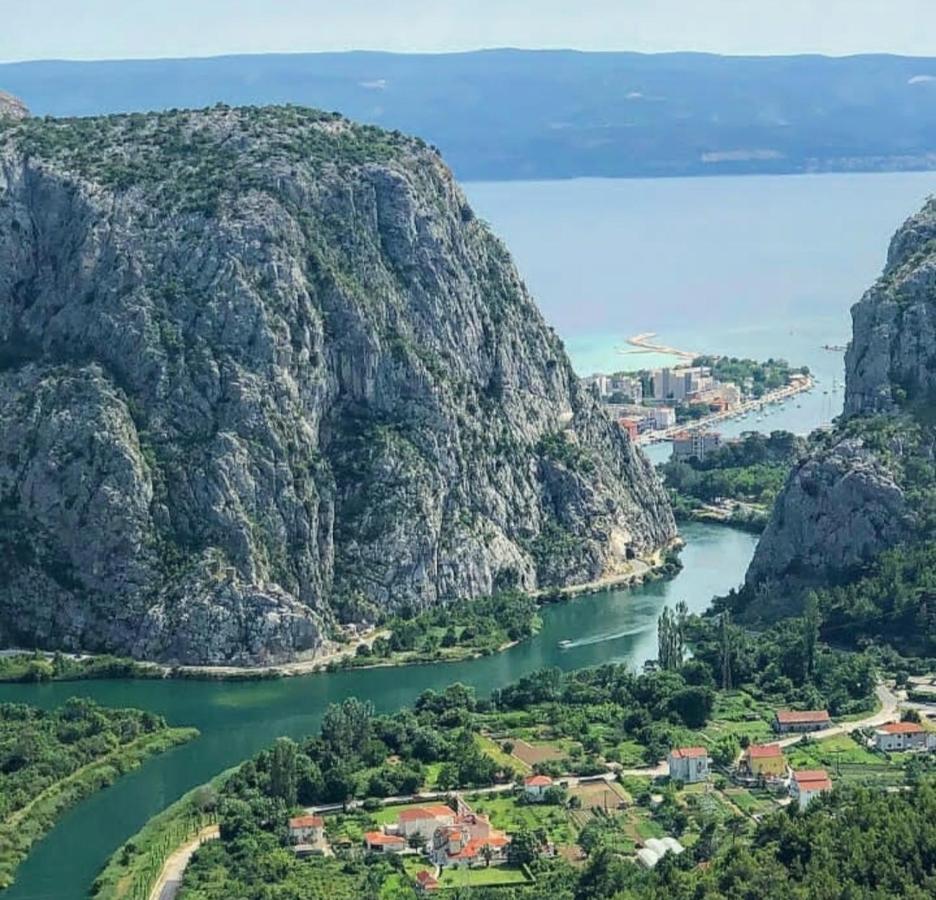 Apartment Zadoda Omiš Exterior foto